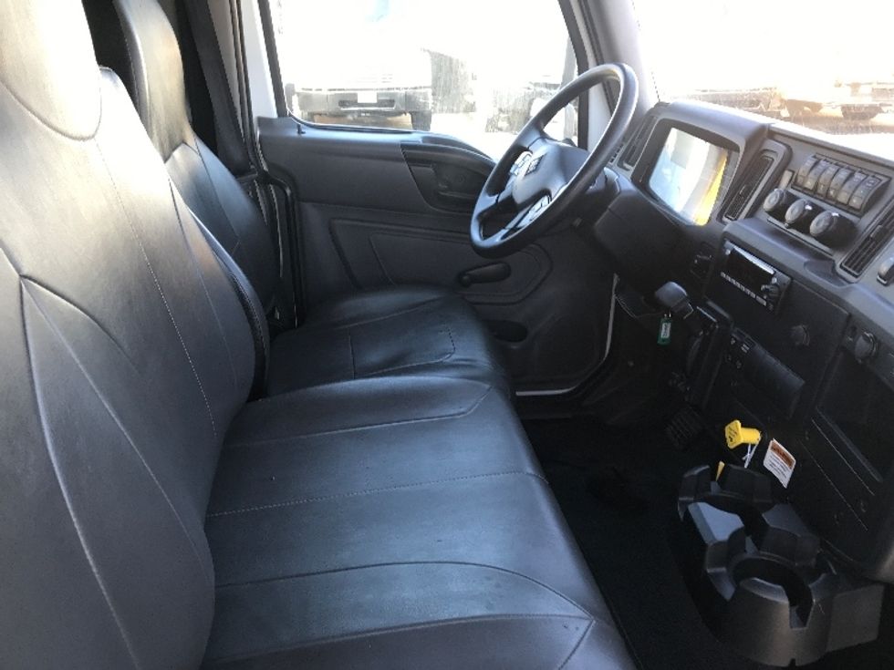 Medium Duty Box Truck-Light and Medium Duty Trucks-International-2021-MV607-Indianapolis-IN-135,655\n\t\tmiles-$ 63,750 - Image 18