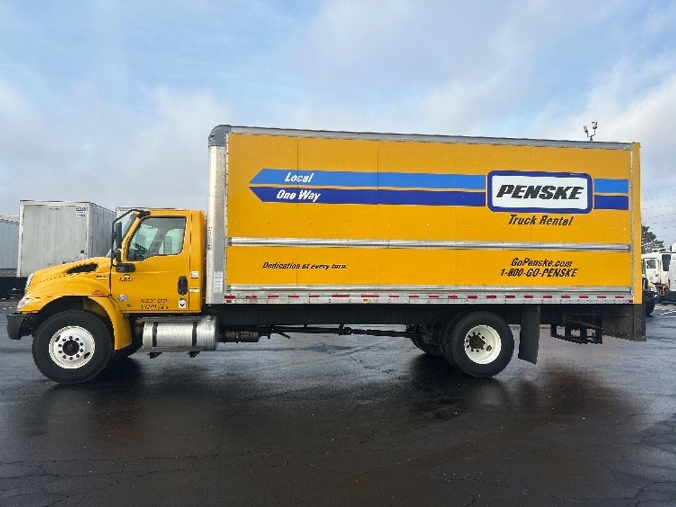 Medium Duty Box Truck-Light and Medium Duty Trucks-International-2021-MV607-Indianapolis-IN-148,139\n\t\tmiles-$ 43,500 - Image 4