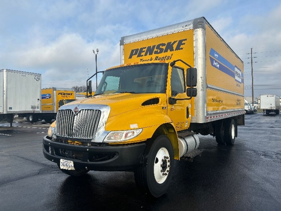 Medium Duty Box Truck-Light and Medium Duty Trucks-International-2021-MV607-Indianapolis-IN-148,139\n\t\tmiles-$ 43,500 - Image 3