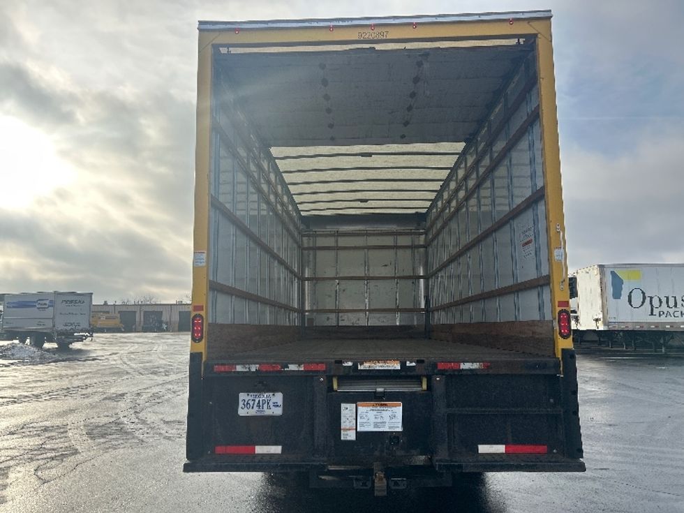 Medium Duty Box Truck-Light and Medium Duty Trucks-International-2021-MV607-Indianapolis-IN-148,139\n\t\tmiles-$ 43,500 - Image 8