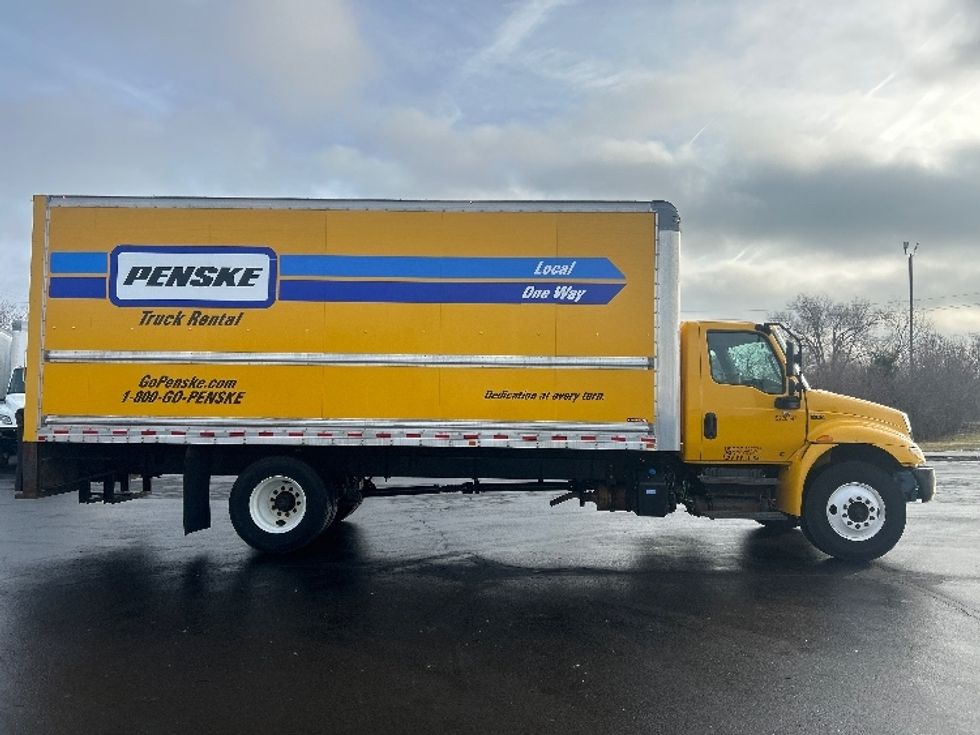 Medium Duty Box Truck-Light and Medium Duty Trucks-International-2021-MV607-Indianapolis-IN-148,139\n\t\tmiles-$ 43,500 - Image 15