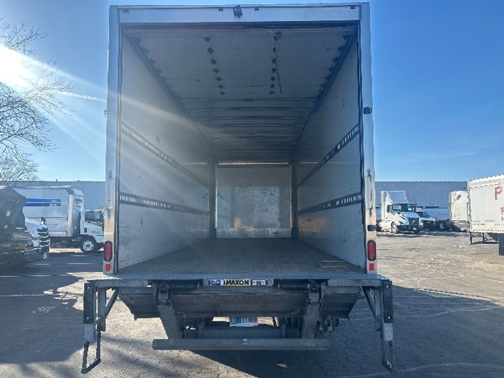 Medium Duty Box Truck-Light and Medium Duty Trucks-International-2021-MV607-Indianapolis-IN-162,975\n\t\tmiles-$ 56,500 - Image 8