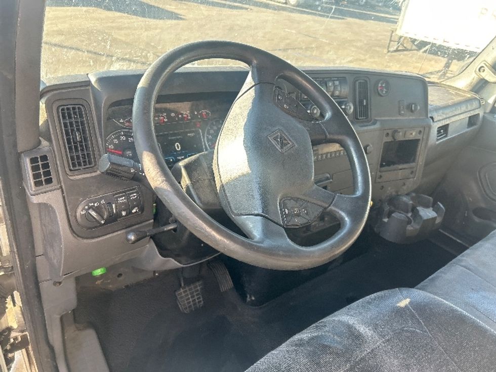 Medium Duty Box Truck-Light and Medium Duty Trucks-International-2021-MV607-Indianapolis-IN-162,975\n\t\tmiles-$ 56,500 - Image 17