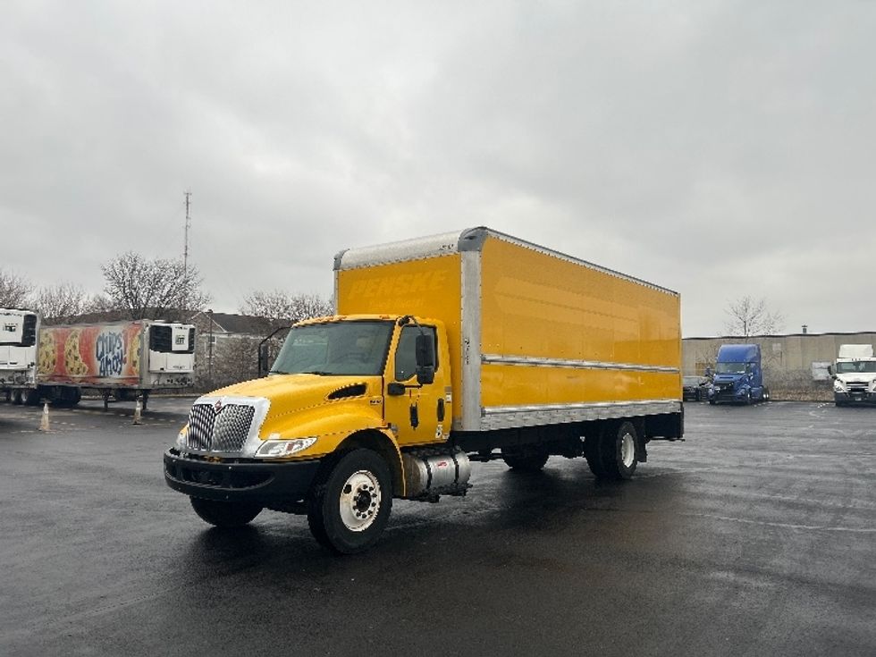 Medium Duty Box Truck-Light and Medium Duty Trucks-International-2021-MV607-Indianapolis-IN-178,159\n\t\tmiles-$ 45,500 - Image 3