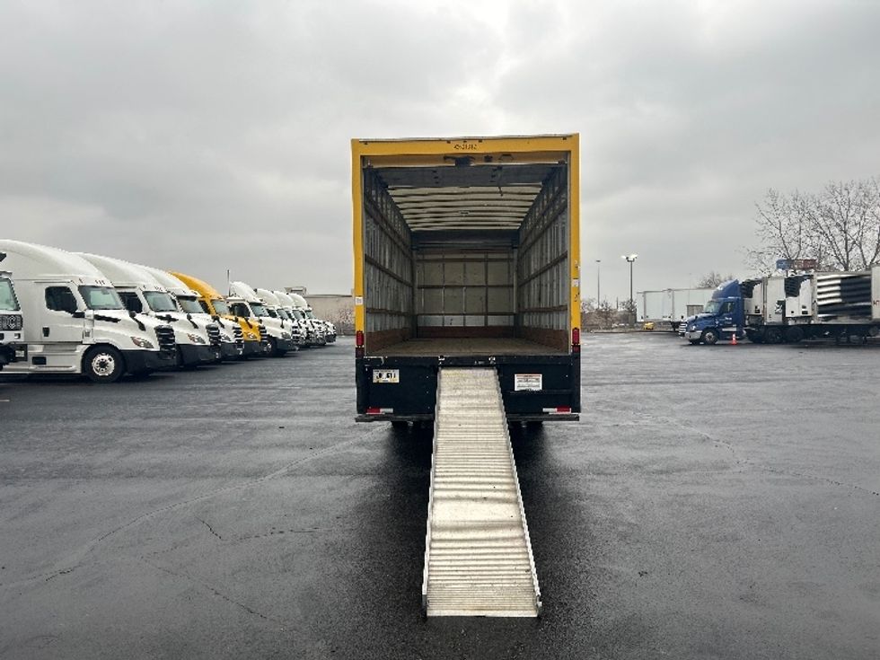 Medium Duty Box Truck-Light and Medium Duty Trucks-International-2021-MV607-Indianapolis-IN-178,159\n\t\tmiles-$ 45,500 - Image 9