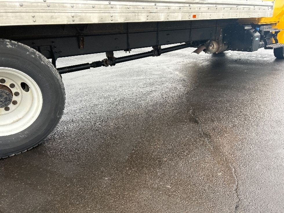 Medium Duty Box Truck-Light and Medium Duty Trucks-International-2021-MV607-Indianapolis-IN-178,159\n\t\tmiles-$ 45,500 - Image 14