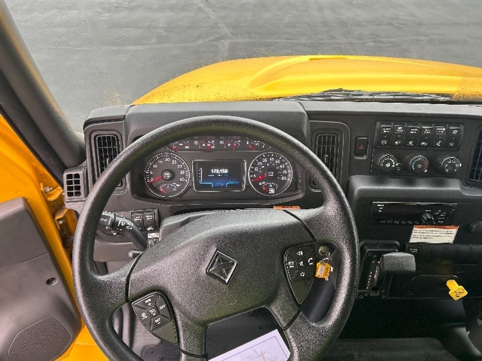 Medium Duty Box Truck-Light and Medium Duty Trucks-International-2021-MV607-Indianapolis-IN-178,159\n\t\tmiles-$ 45,500 - Image 18