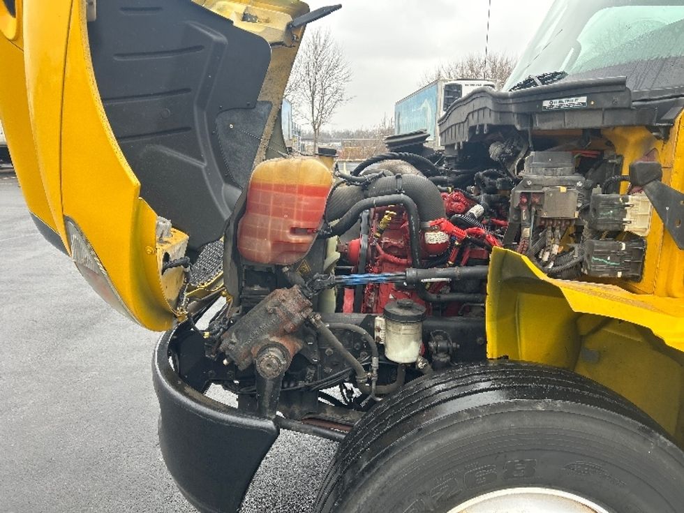 Medium Duty Box Truck-Light and Medium Duty Trucks-International-2021-MV607-Indianapolis-IN-178,159\n\t\tmiles-$ 45,500 - Image 24