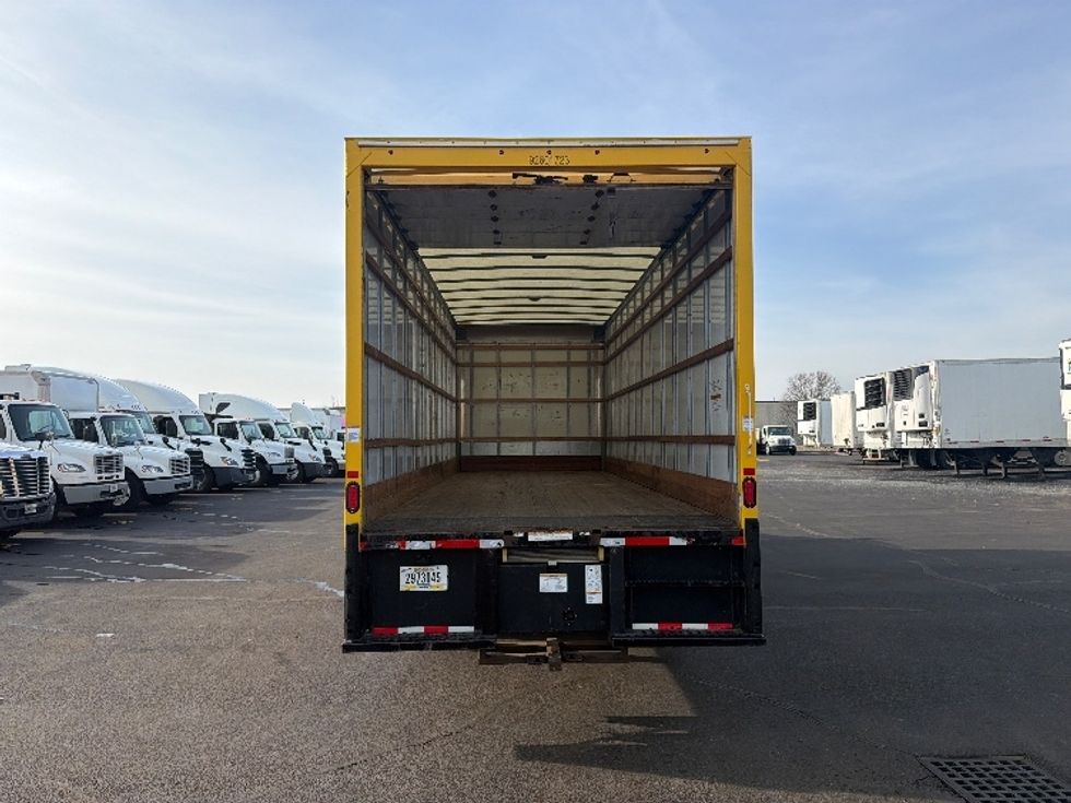 Medium Duty Box Truck-Light and Medium Duty Trucks-International-2021-MV607-Indianapolis-IN-195,460\n\t\tmiles-$ 43,000 - Image 8