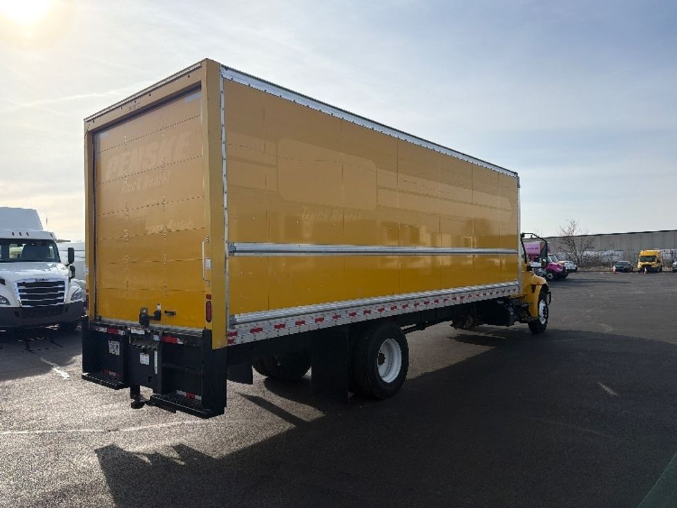 Medium Duty Box Truck-Light and Medium Duty Trucks-International-2021-MV607-Indianapolis-IN-195,460\n\t\tmiles-$ 43,000 - Image 13