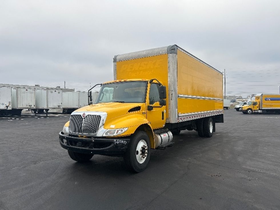 Medium Duty Box Truck-Light and Medium Duty Trucks-International-2021-MV607-Indianapolis-IN-204,520\n\t\tmiles-$ 41,500 - Image 3