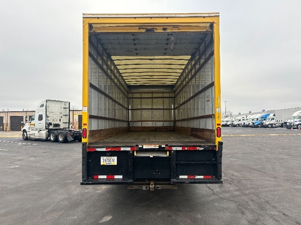 Medium Duty Box Truck-Light and Medium Duty Trucks-International-2021-MV607-Indianapolis-IN-204,520\n\t\tmiles-$ 41,500 - Image 8