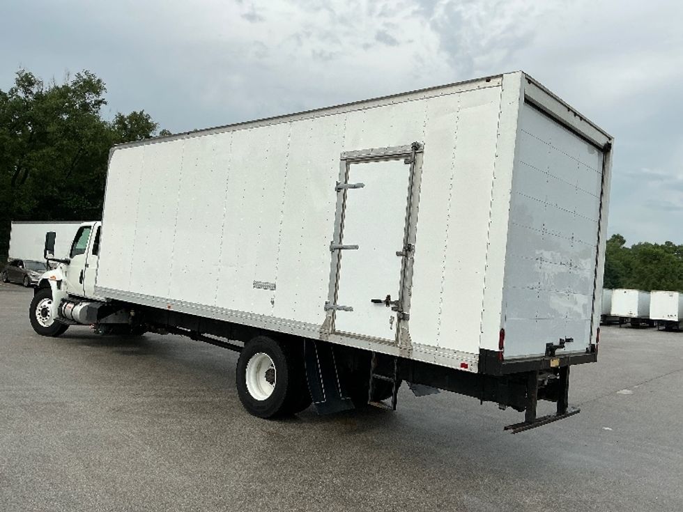 Medium Duty Box Truck-Light and Medium Duty Trucks-International-2021-MV607-Indianapolis-IN-213,952\n\t\tmiles-$ 52,250 - Image 6
