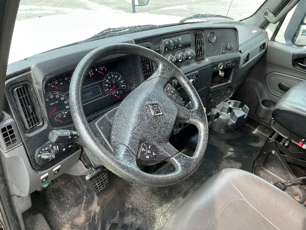 Medium Duty Box Truck-Light and Medium Duty Trucks-International-2021-MV607-Indianapolis-IN-213,952\n\t\tmiles-$ 52,250 - Image 17