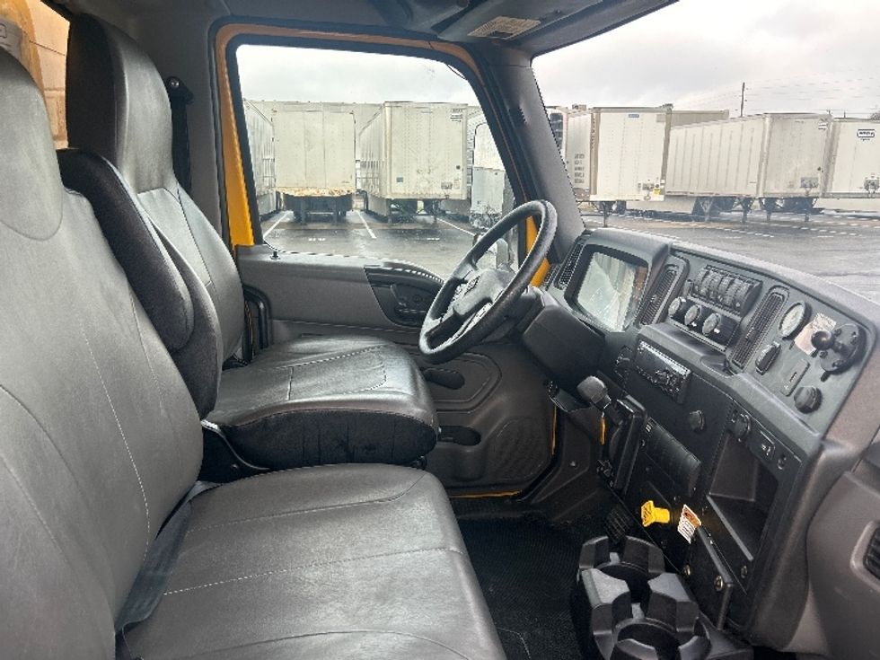 Medium Duty Box Truck-Light and Medium Duty Trucks-International-2021-MV607-Indianapolis-IN-225,112\n\t\tmiles-$ 38,750 - Image 22