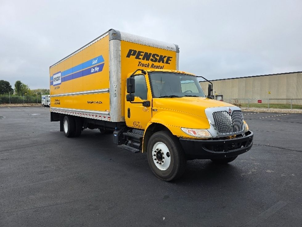 Medium Duty Box Truck-Light and Medium Duty Trucks-International-2021-MV607-Indianapolis-IN-238,937\n\t\tmiles-$ 38,000 - Image 1
