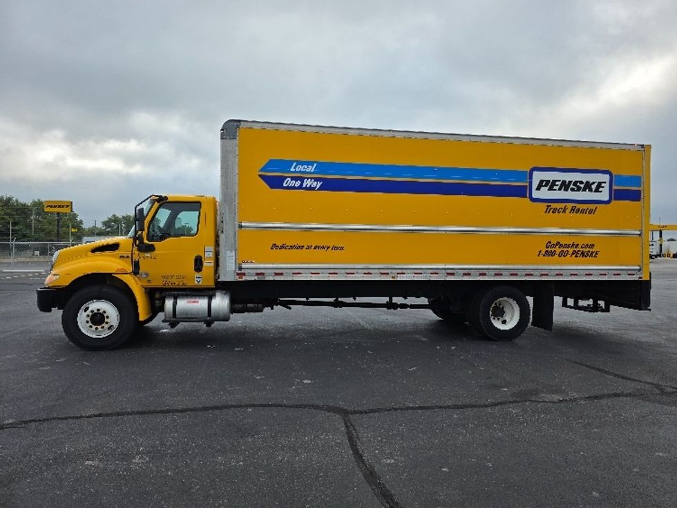 Medium Duty Box Truck-Light and Medium Duty Trucks-International-2021-MV607-Indianapolis-IN-238,937\n\t\tmiles-$ 38,000 - Image 4