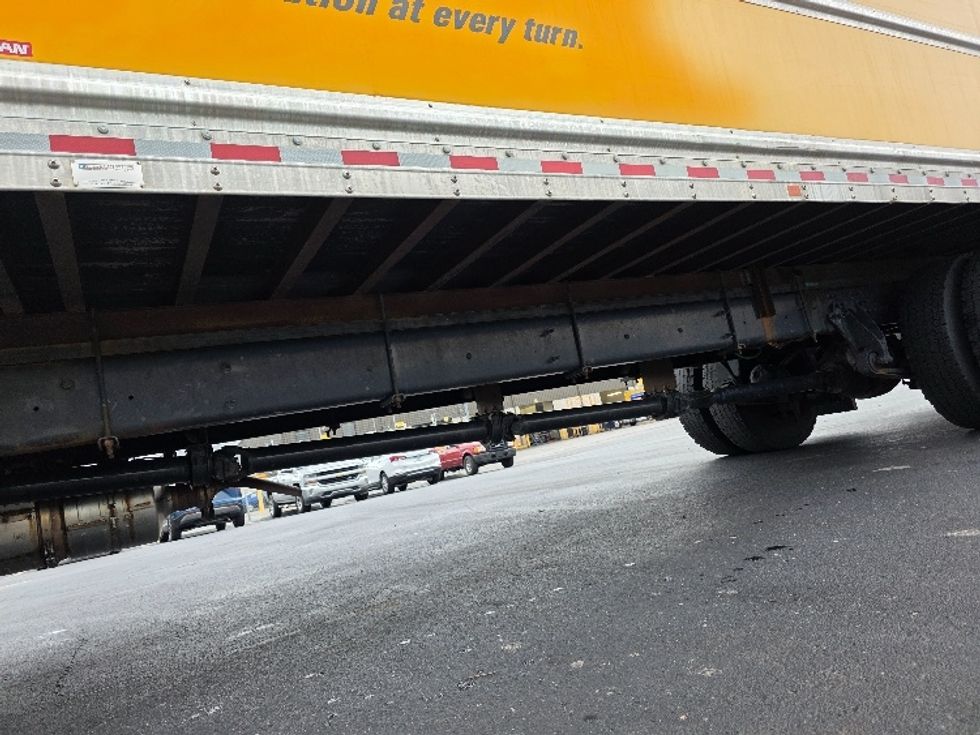 Medium Duty Box Truck-Light and Medium Duty Trucks-International-2021-MV607-Indianapolis-IN-238,937\n\t\tmiles-$ 38,000 - Image 5