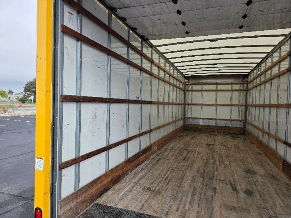 Medium Duty Box Truck-Light and Medium Duty Trucks-International-2021-MV607-Indianapolis-IN-238,937\n\t\tmiles-$ 38,000 - Image 11