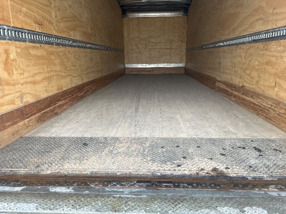 Medium Duty Box Truck-Light and Medium Duty Trucks-International-2021-MV607-Indianapolis-IN-248,000\n\t\tmiles-$ 42,000 - Image 10