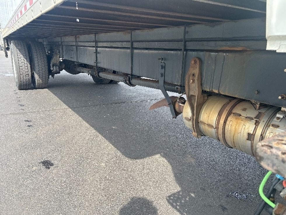 Medium Duty Box Truck-Light and Medium Duty Trucks-International-2021-MV607-Indianapolis-IN-248,000\n\t\tmiles-$ 42,000 - Image 14