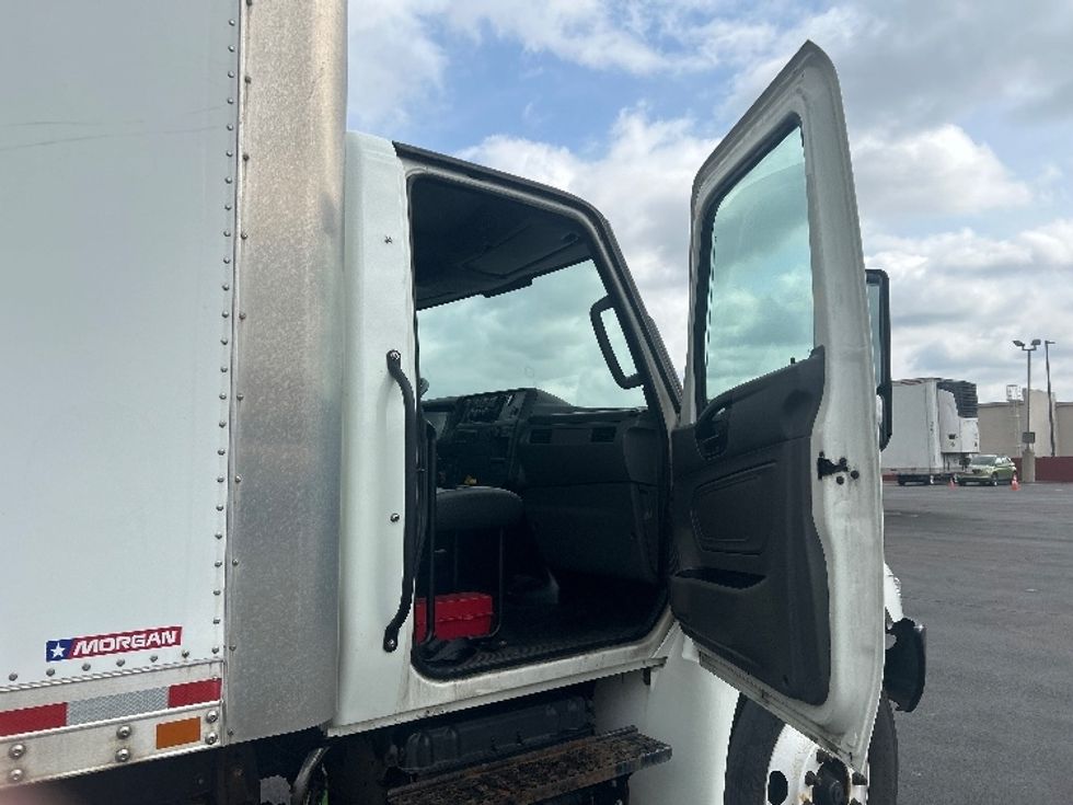 Medium Duty Box Truck-Light and Medium Duty Trucks-International-2021-MV607-Indianapolis-IN-248,000\n\t\tmiles-$ 42,000 - Image 20