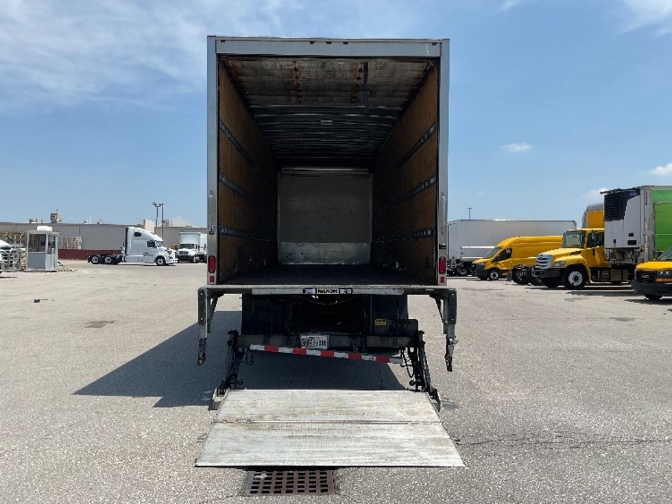 Medium Duty Box Truck-Light and Medium Duty Trucks-International-2021-MV607-Indianapolis-IN-318,802\n\t\tmiles-$ 26,000 - Image 9