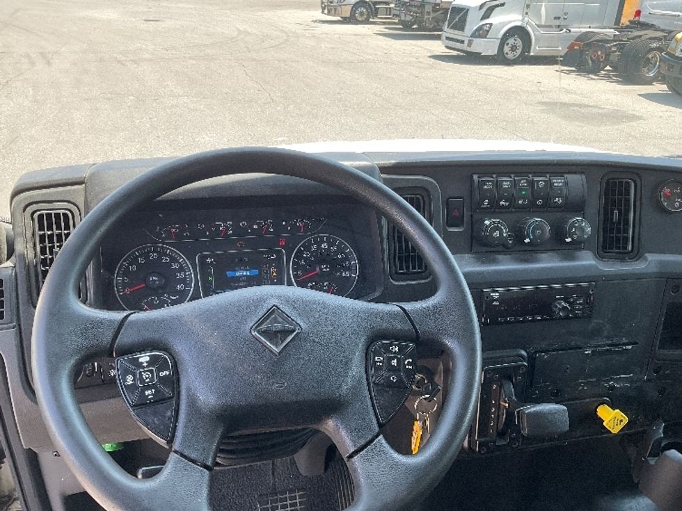 Medium Duty Box Truck-Light and Medium Duty Trucks-International-2021-MV607-Indianapolis-IN-318,802\n\t\tmiles-$ 26,000 - Image 18
