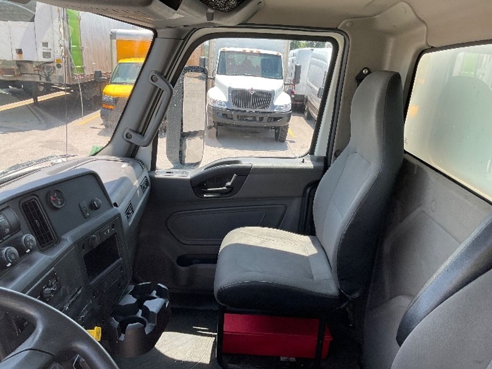 Medium Duty Box Truck-Light and Medium Duty Trucks-International-2021-MV607-Indianapolis-IN-318,802\n\t\tmiles-$ 26,000 - Image 19