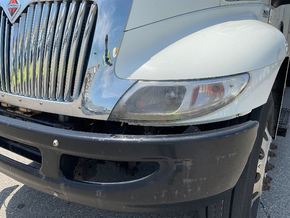 Medium Duty Box Truck-Light and Medium Duty Trucks-International-2021-MV607-Indianapolis-IN-318,802\n\t\tmiles-$ 26,000 - Image 28