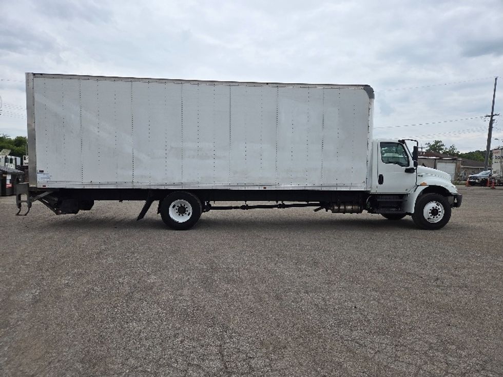 Medium Duty Box Truck-Light and Medium Duty Trucks-International-2021-MV607-Jackson-MI-346,657\n\t\tmiles-$ 27,750 - Image 15