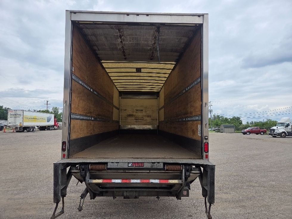 Medium Duty Box Truck-Light and Medium Duty Trucks-International-2021-MV607-Jackson-MI-346,657\n\t\tmiles-$ 27,750 - Image 8