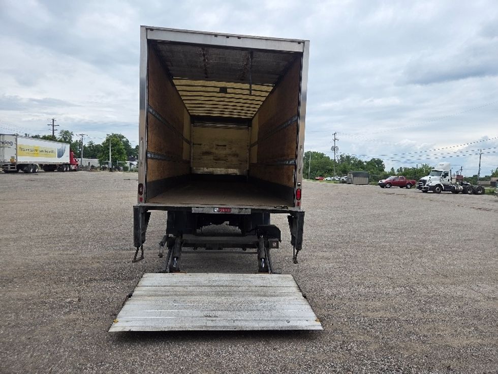 Medium Duty Box Truck-Light and Medium Duty Trucks-International-2021-MV607-Jackson-MI-346,657\n\t\tmiles-$ 27,750 - Image 9