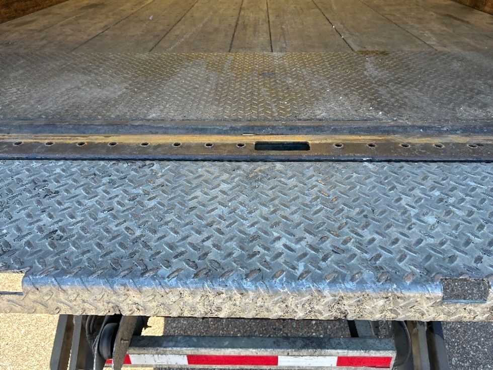 Medium Duty Box Truck-Light and Medium Duty Trucks-International-2021-MV607-Jackson-MS-246,660\n\t\tmiles-$ 43,250 - Image 10