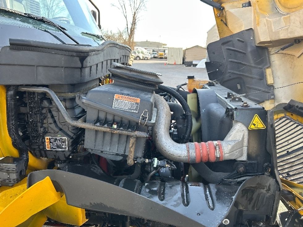 Medium Duty Box Truck-Light and Medium Duty Trucks-International-2021-MV607-Jackson-TN-232,081\n\t\tmiles-$ 37,500 - Image 23