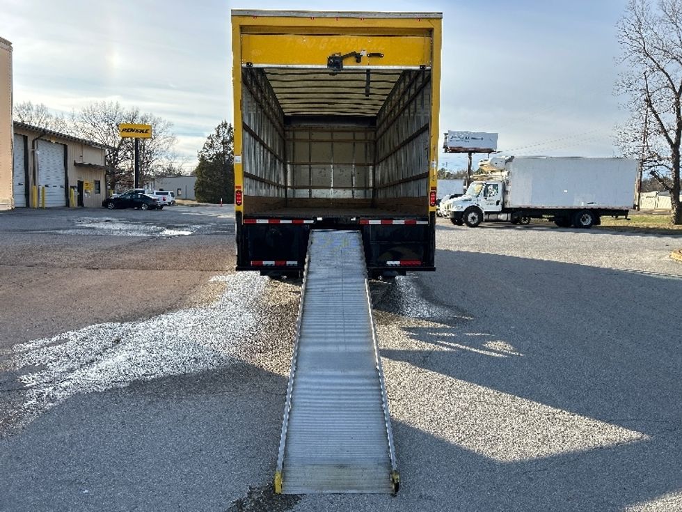 Medium Duty Box Truck-Light and Medium Duty Trucks-International-2021-MV607-Jackson-TN-232,081\n\t\tmiles-$ 37,500 - Image 9