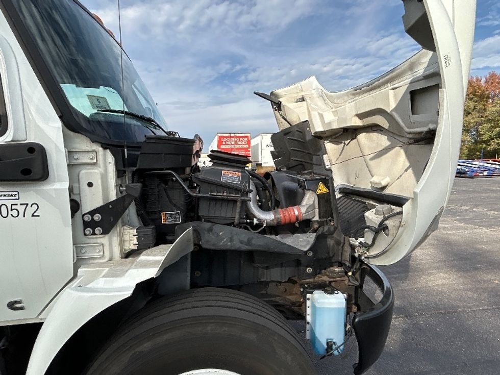 Medium Duty Box Truck-Light and Medium Duty Trucks-International-2021-MV607-Jackson-TN-252,120\n\t\tmiles-$ 41,000 - Image 23