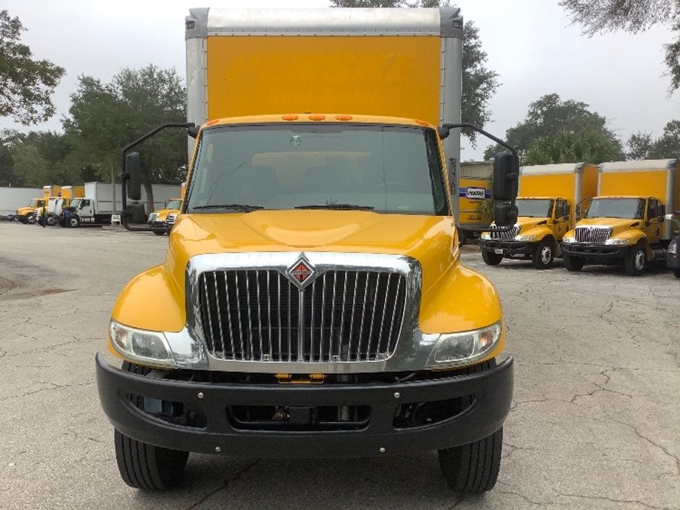 Medium Duty Box Truck-Light and Medium Duty Trucks-International-2021-MV607-Jacksonville-FL-170,510\n\t\tmiles-$ 40,250 - Image 2