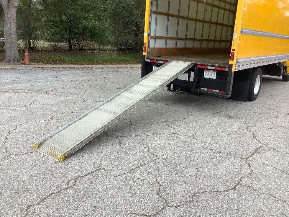 Medium Duty Box Truck-Light and Medium Duty Trucks-International-2021-MV607-Jacksonville-FL-170,510\n\t\tmiles-$ 40,250 - Image 9