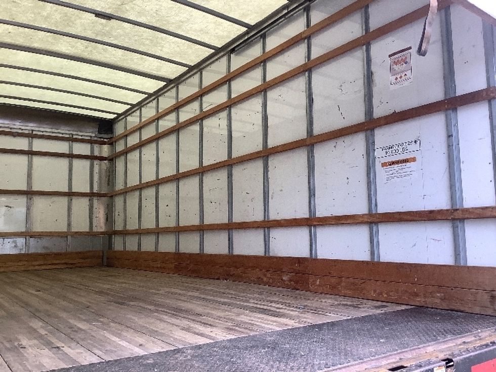 Medium Duty Box Truck-Light and Medium Duty Trucks-International-2021-MV607-Jacksonville-FL-170,510\n\t\tmiles-$ 40,250 - Image 12