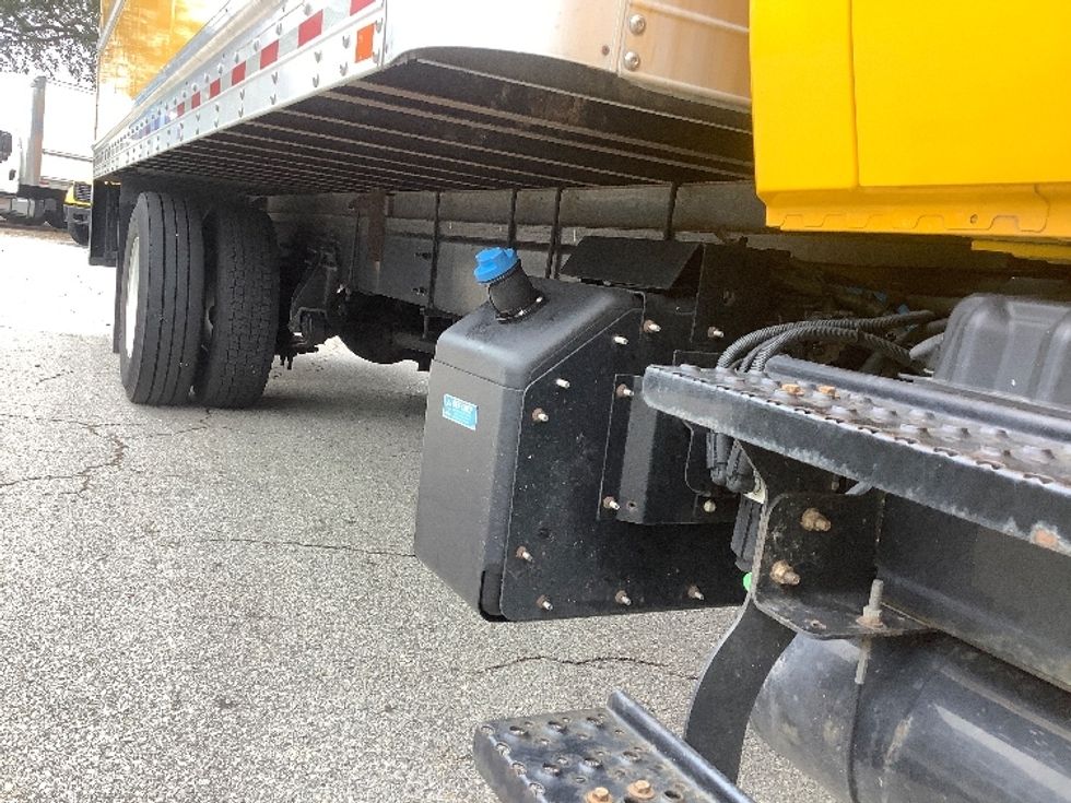 Medium Duty Box Truck-Light and Medium Duty Trucks-International-2021-MV607-Jacksonville-FL-170,510\n\t\tmiles-$ 40,250 - Image 14