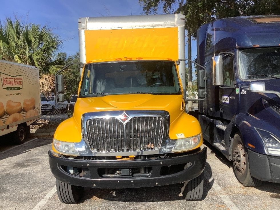 Medium Duty Box Truck-Light and Medium Duty Trucks-International-2021-MV607-Jacksonville-FL-215,488\n\t\tmiles-$ 40,000 - Image 2