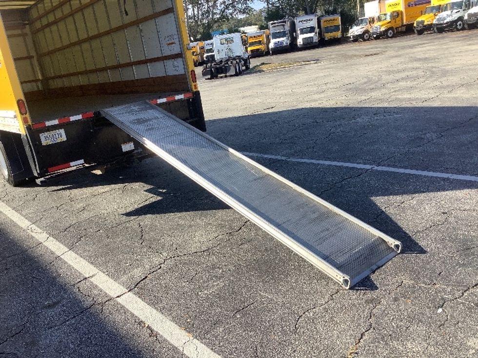 Medium Duty Box Truck-Light and Medium Duty Trucks-International-2021-MV607-Jacksonville-FL-215,488\n\t\tmiles-$ 40,000 - Image 9