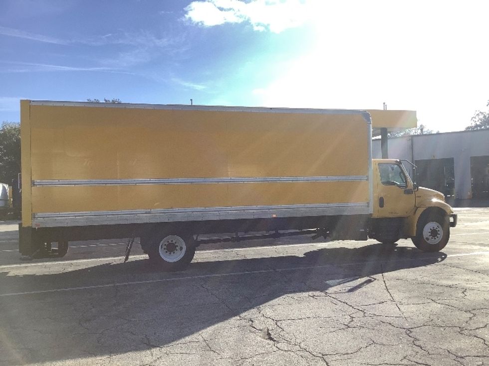 Medium Duty Box Truck-Light and Medium Duty Trucks-International-2021-MV607-Jacksonville-FL-215,488\n\t\tmiles-$ 40,000 - Image 15