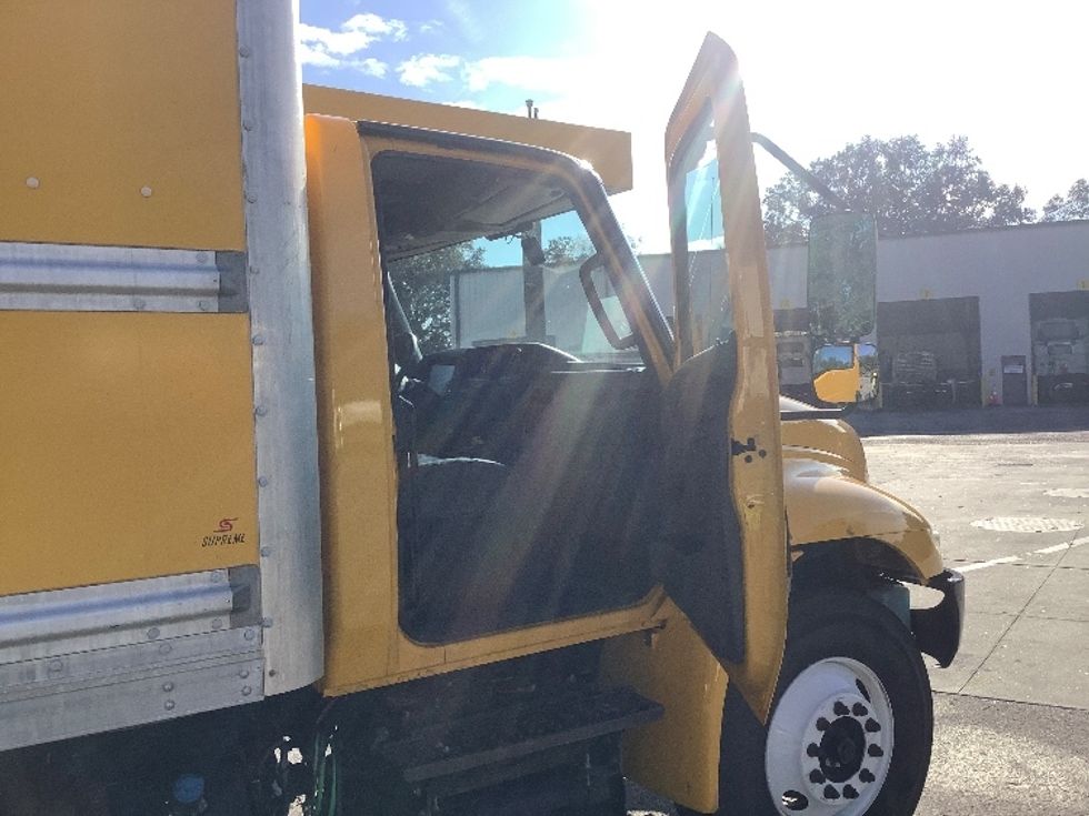 Medium Duty Box Truck-Light and Medium Duty Trucks-International-2021-MV607-Jacksonville-FL-215,488\n\t\tmiles-$ 40,000 - Image 20