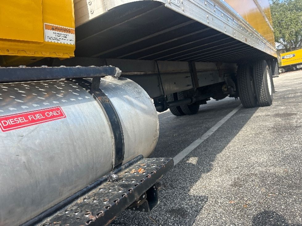 Medium Duty Box Truck-Light and Medium Duty Trucks-International-2021-MV607-Jacksonville-FL-231,165\n\t\tmiles-$ 37,750 - Image 5