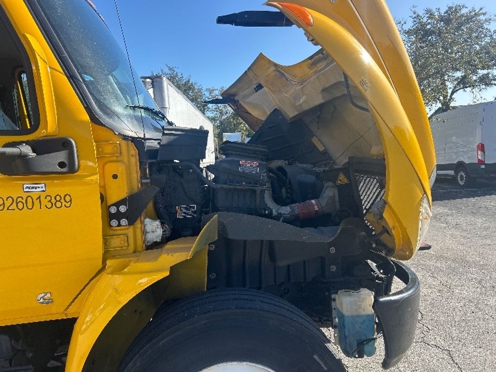 Medium Duty Box Truck-Light and Medium Duty Trucks-International-2021-MV607-Jacksonville-FL-231,165\n\t\tmiles-$ 37,750 - Image 23