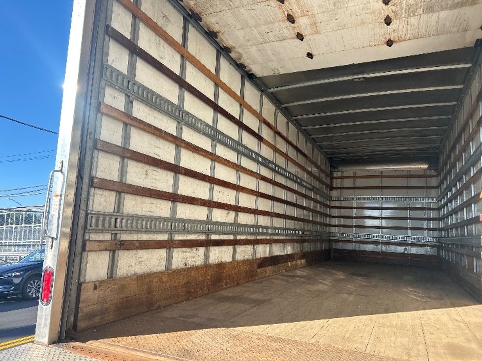 Medium Duty Box Truck-Light and Medium Duty Trucks-International-2021-MV607-Jamaica-NY-130,882\n\t\tmiles-$ 63,000 - Image 11