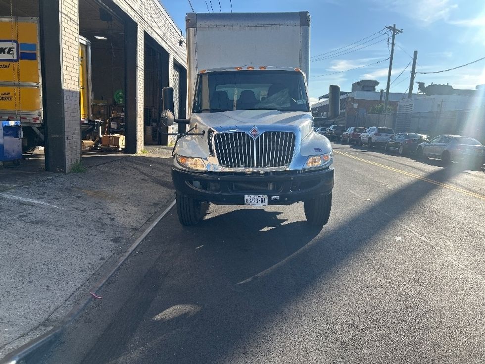 Medium Duty Box Truck-Light and Medium Duty Trucks-International-2021-MV607-Jamaica-NY-130,882\n\t\tmiles-$ 63,000 - Image 2