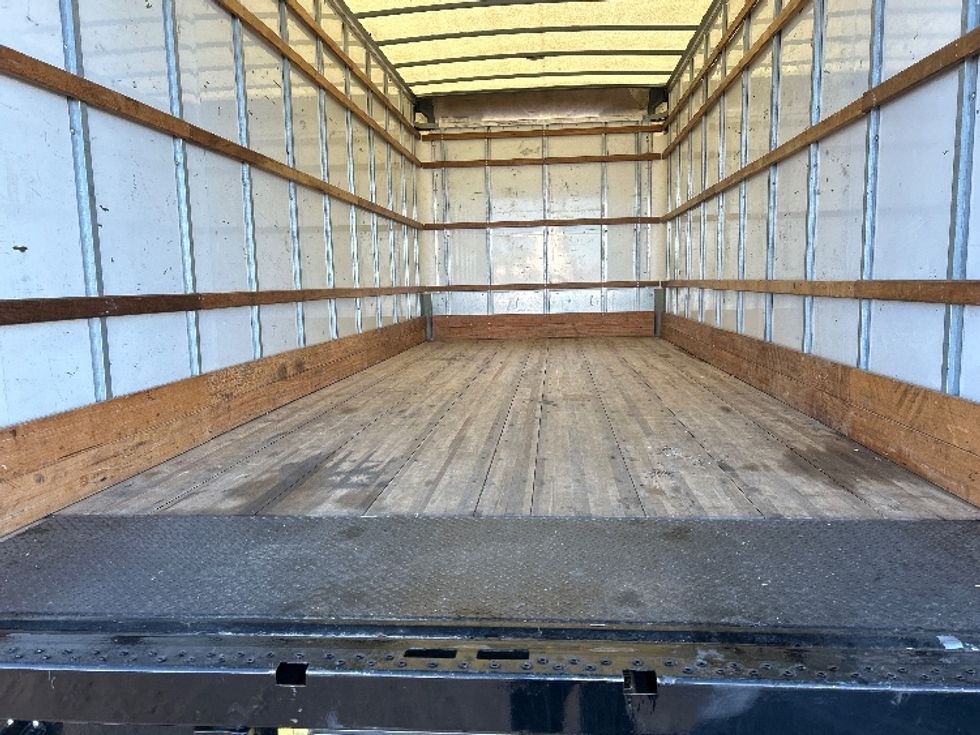 Medium Duty Box Truck-Light and Medium Duty Trucks-International-2021-MV607-Jerome-ID-158,036\n\t\tmiles-$ 42,000 - Image 10